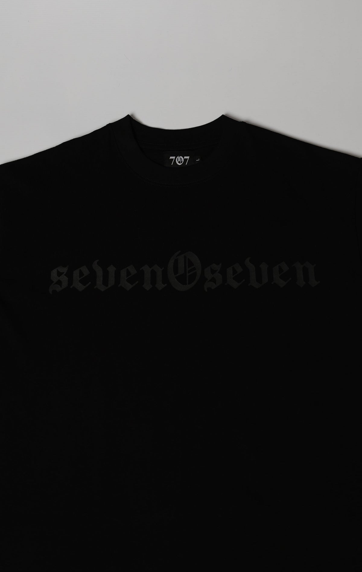 BLACKOUT TEE