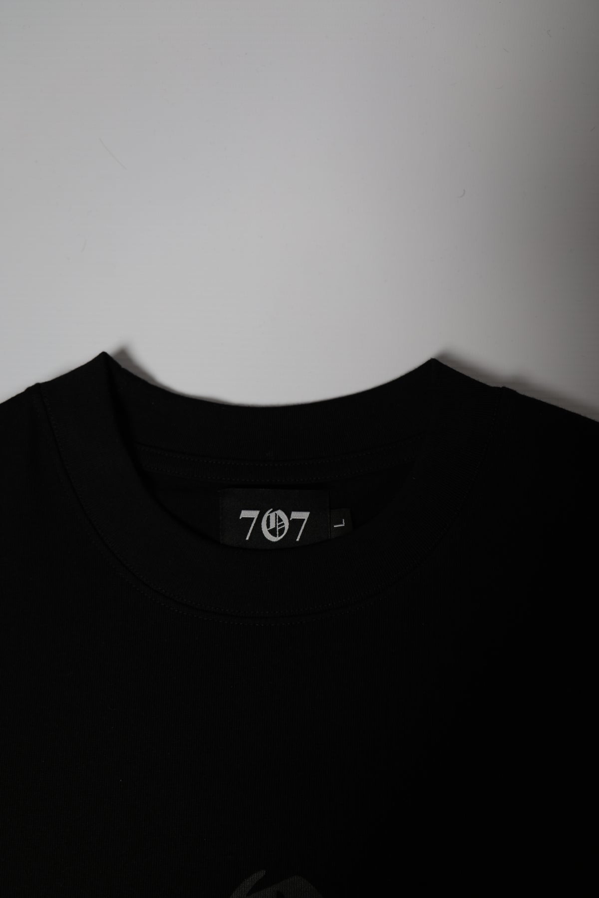 BLACKOUT TEE